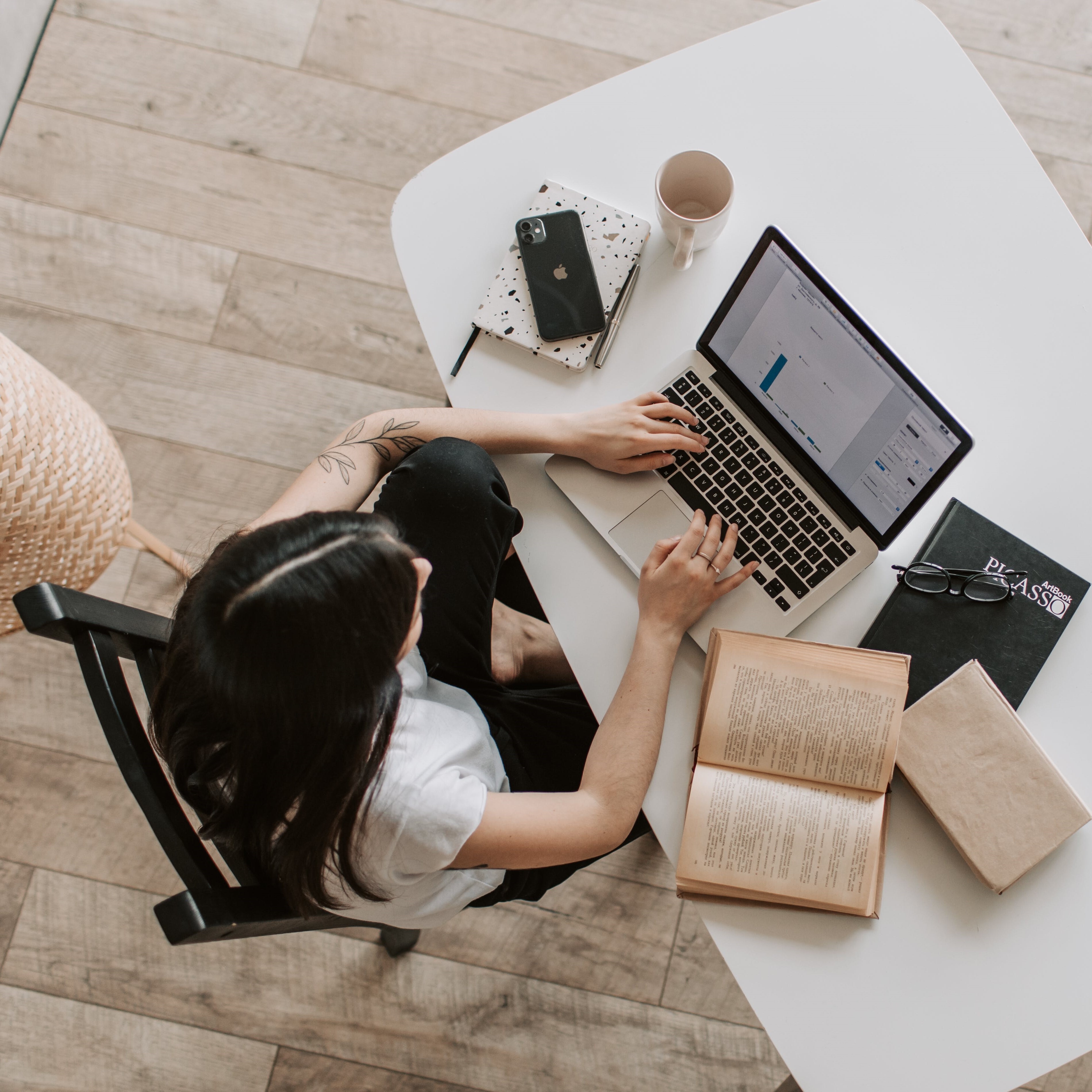 Pexels woman at work trends 2024